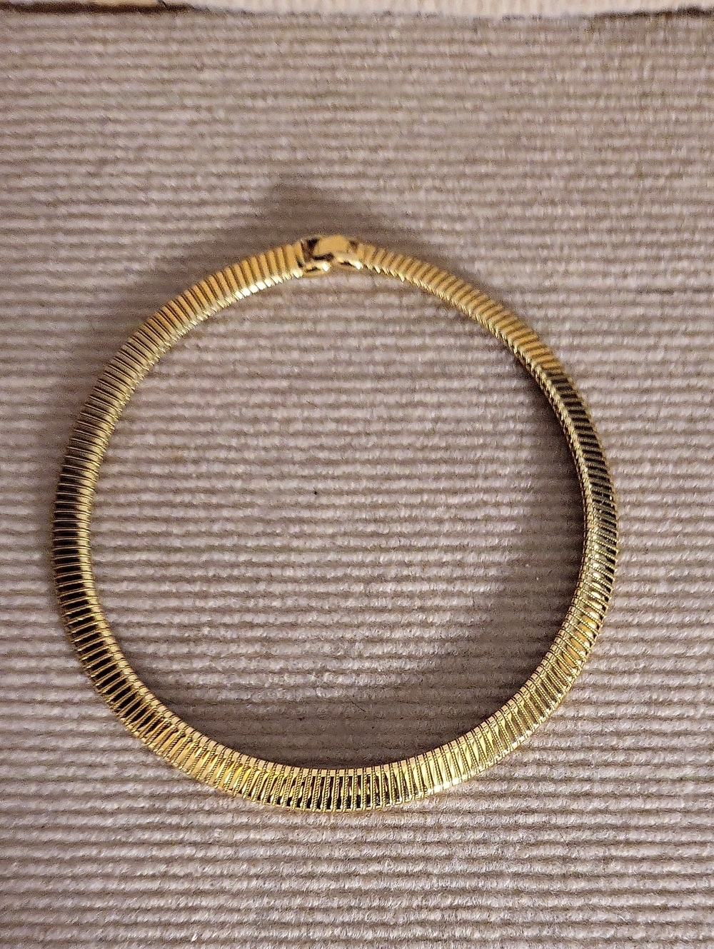 Gold tone Monet omega chain serpentine choker necklace